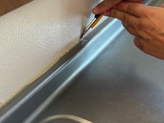 水回りのコーキング☆丁寧に打ち換えいたします☆浴室折り戸パッキン交換も出来ます。