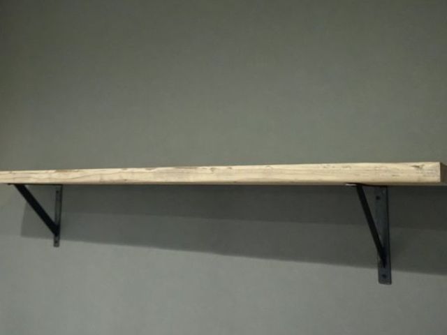 壁掛けシェルフや住宅オプションの設置、取り付け承ります。キャットウォークもOK