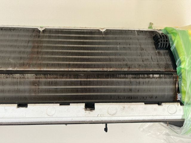 【夫婦対応で安心】現場経験豊富なプロが行うエアコン分解洗浄｜丁寧説明◎