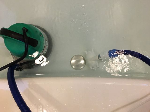追い焚き配管の風呂釜清掃。ウルトラファインバブルでしっかり除菌。※表示価格は単品