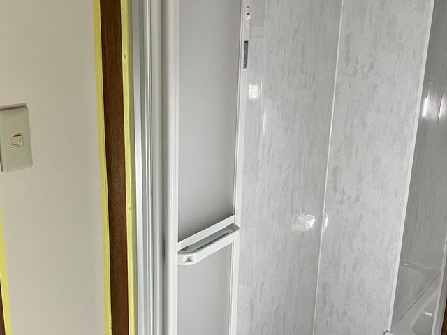 浴室の扉交換(中折れドア)