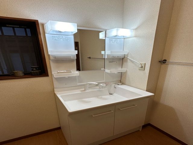 ＊洗面台工事＊ご要望に応じて柔軟に対応いたします。☆お見積もり完全無料☆