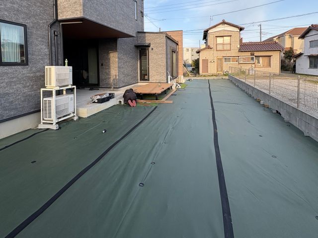 お庭の防草シート施工（戸建て以外も可能）店舗や法人もOK◎砂利敷も可能です！