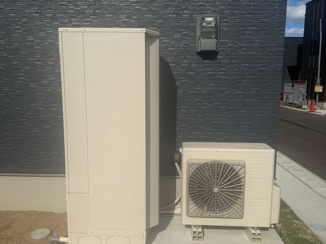 第一種電気工事士によるエコキュート新設、交換工事お任せ下さい！