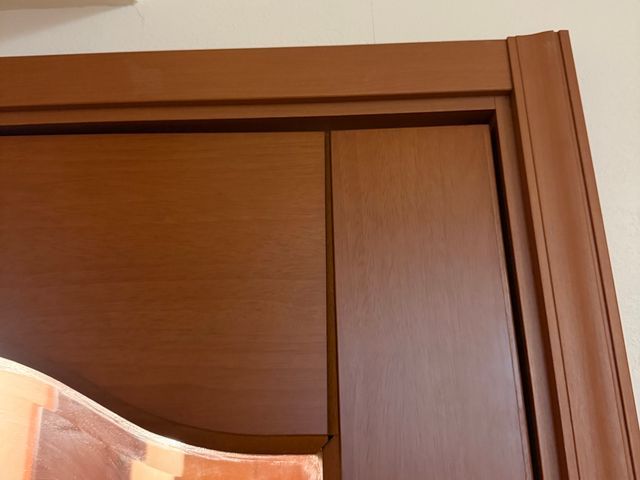 枠・床との干渉、蝶番交換、調整、金物交換などお困りの詳細をお知らせください。