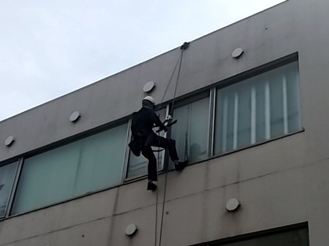 ◤店長訪問◢ ビル等の高所作業対応可能◎