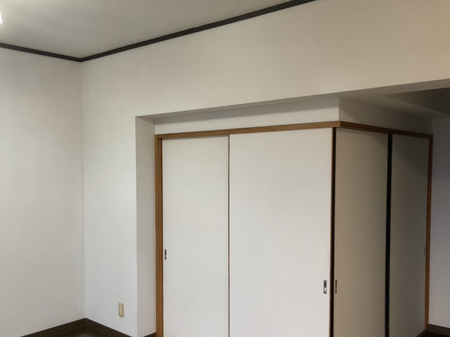 壁紙張替えの約１/2の費用でできるクロスクリアバリアコート　壁紙再生サービスの画像