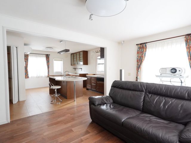 【開店記念】建築士が撮る店舗・会社撮影。建築×不動産の視点で空間の魅力を最大化