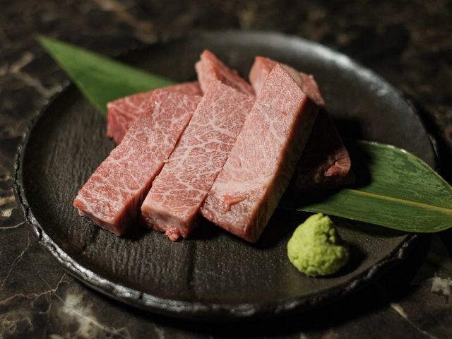 一つ一つの現場を大切にお店に合ったイメージを提案し徹底的に丁寧に仕上げます。