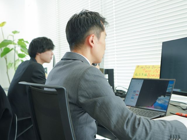 集客・ブランディングを全力サポート！芸能事務所提携カメラマン