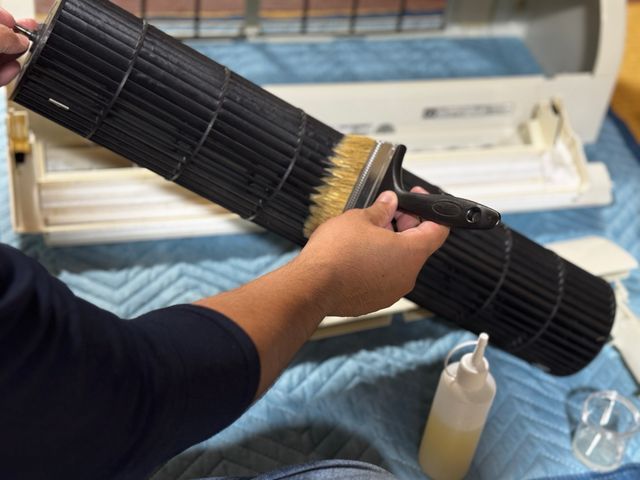 ◆量販店での14年の経験と実績。丁寧に洗浄します。抗菌防カビコート無料施工中