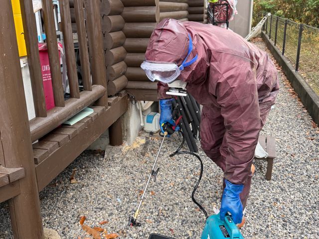 シロアリ駆除　薬剤散布　お任せください！