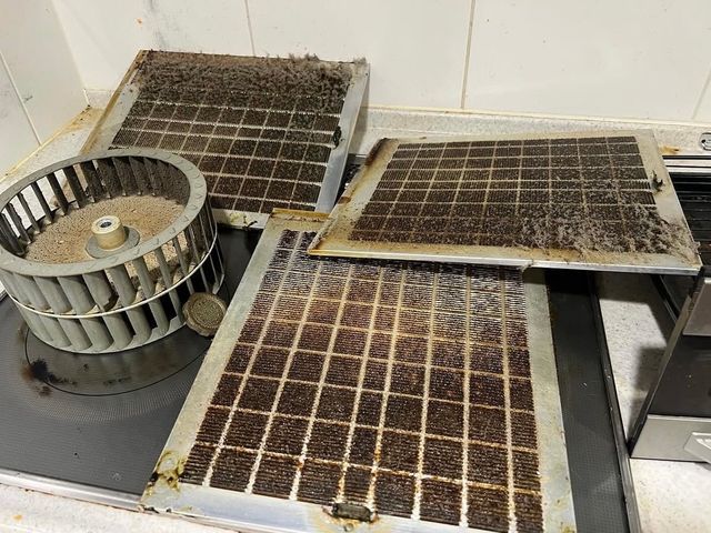 こだわり洗剤で徹底2度洗い◎目につきにくい汚れまでキレイにします！