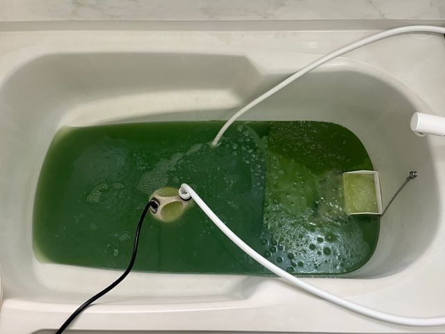 【専用洗剤とマイクロバブルで追い焚き配管洗浄】