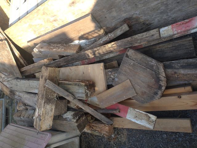 ゴミ屋敷汚部屋の片付け丁寧迅速に対応します。詳細はご相談のうえ決定いたします。サービスの画像